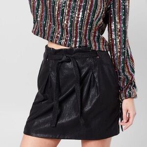 Free People Peyton Black Faux Leather Mini Skirt Size 27 Pockets Paperbag Waist